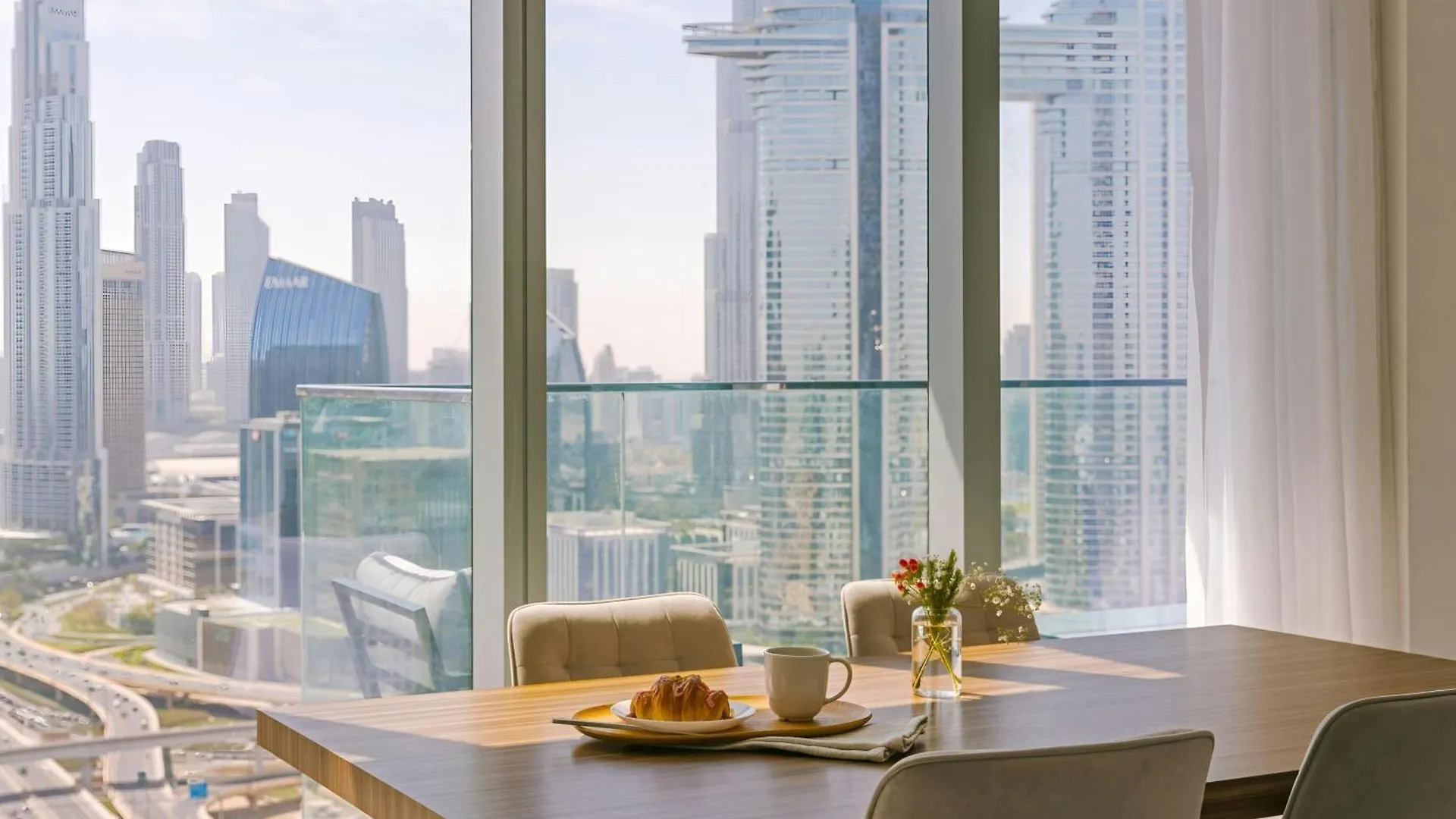 Sonder By Marriott Bonvoy Downtown Towers Apartments 4*, Dubai