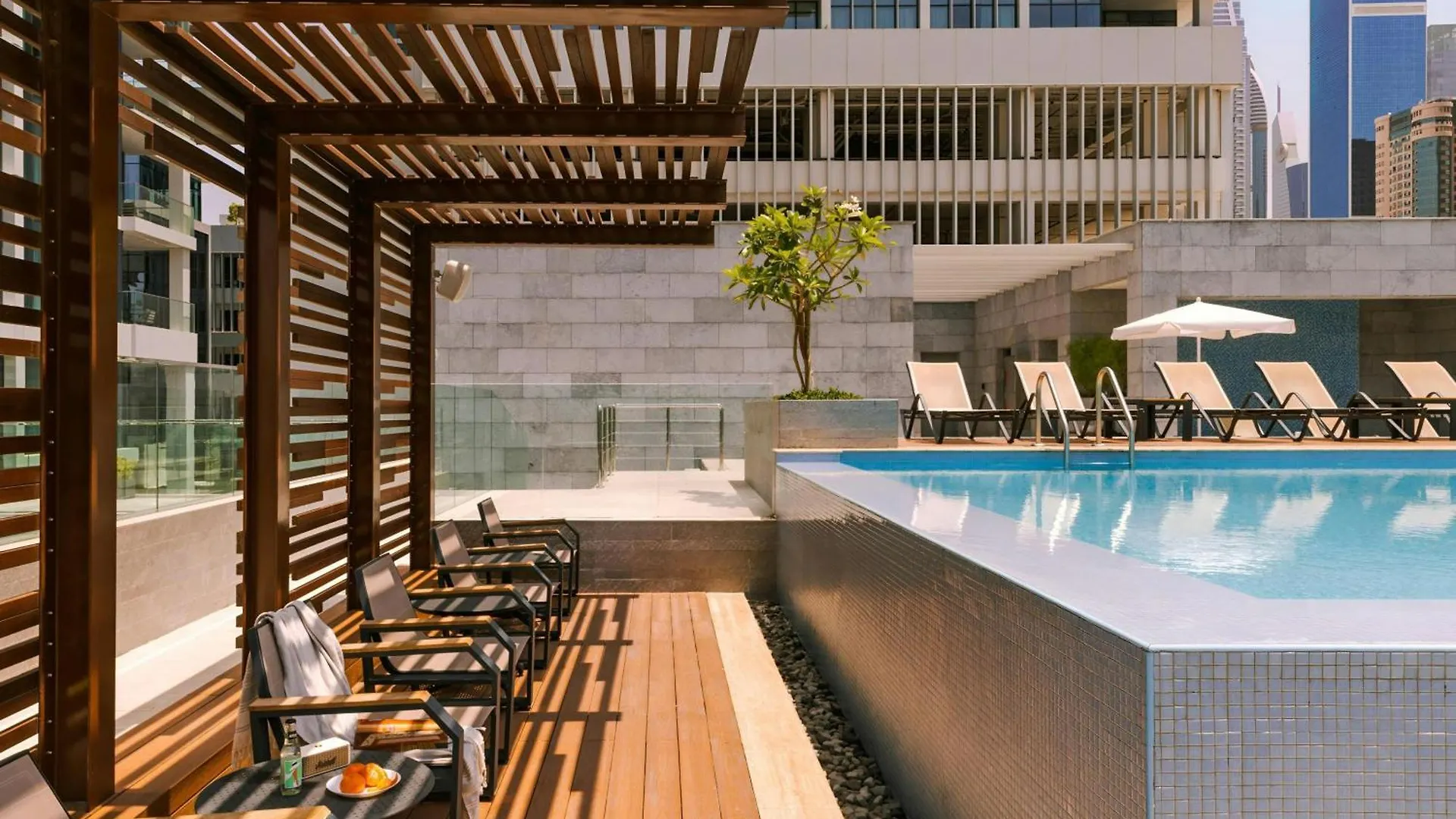 Sonder By Marriott Bonvoy Downtown Towers Apartments מלון דירות דובאי