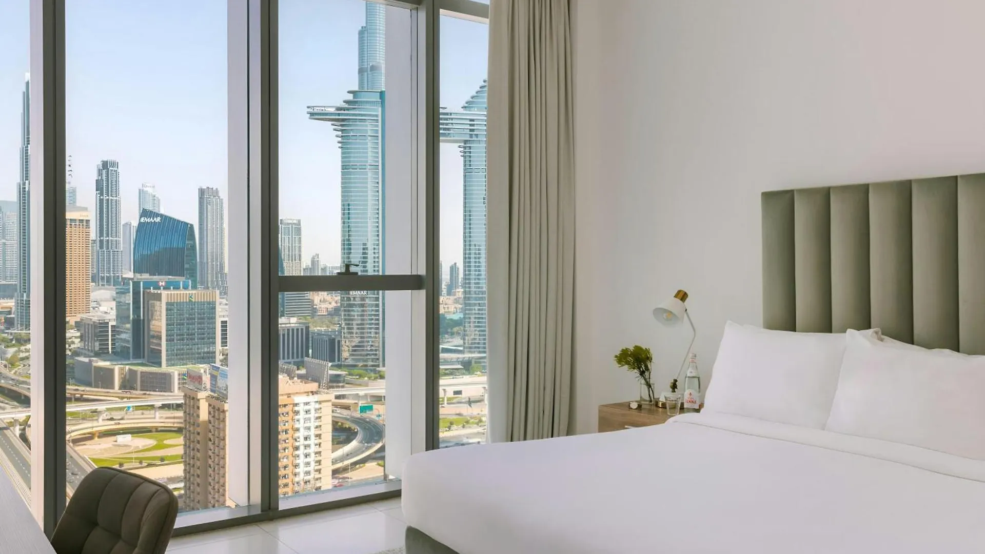 Sonder By Marriott Bonvoy Downtown Towers Apartments 4*, דובאי